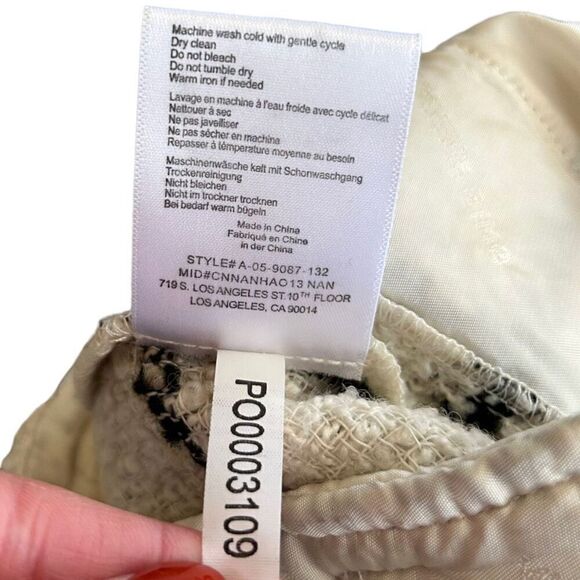 Anine Bing Tweed Becky Short In Beige Plaid Size 34 (Small) - Picture 5 of 9